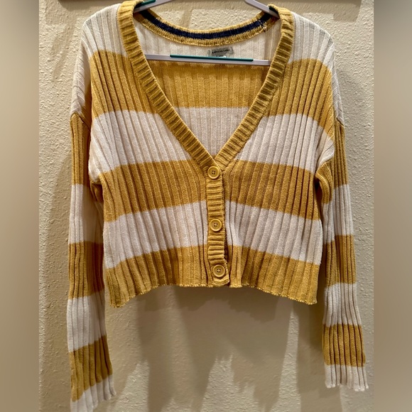 American Eagle ribbed button down sweater, size small - Picture 1 of 4